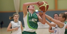 Christine Arnold (M.) war mit zwölf Punkten die einzige DJK-Spielerin im zweistelligen Bereich bei der 39:77-Niederlage gegen den TSV Grünberg II.