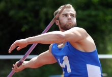 Hat sich der Olympianorm um neun Zentimeter angenähert: Julian Weber.