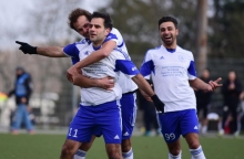 Alle drei Barbaros-Torschützen auf einem Bild: Mehmet Oral (v.) erzielte das 4:1 gegen den TSV Mommenheim, Nicolas Tasch traf zum 1:0 und 2:0, und Abdullah Keskin (r.) erledigte den Rest.