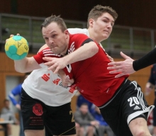 Der Einsatz von Tino Stumps stand wegen eines geschwollenen und entzündeten Zehs auf der Kippe. Gut, dass der Spielmacher sich für einsatzbereit erklärte, sonst hätte es für den TV Nieder-Olm wohl kaum geklappt mit dem Punktgewinn gegen die HF Illtal.