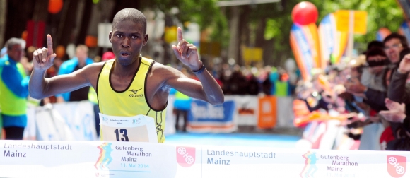 Machte länger Tempo, als den anderen Läufern lieb war: Lazarus Too gewann den 15. Gutenberg-Marathon.