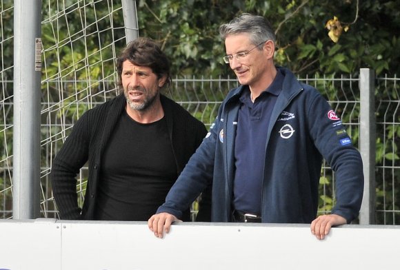 Schott-Trainer Ali Kayhan Cakici (l.) steht am Samstag mit seiner Mannschaft vor einer großen sportlichen, Abteilungsleiter Manuel von Vultejus mit seinem Team vor einer großen organisatorischen Herausforderung.