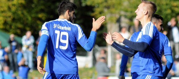 Auch wieder eine Option im zentralen Mittelfeld des SVG: Elias Matzon (r.), hier mit Stefano Pennella.