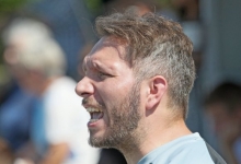 Maciek Debinski weiß geht die Partie mit Fontana Finthen gegen die Nibelungen konzentriert und unaufgeregt an.