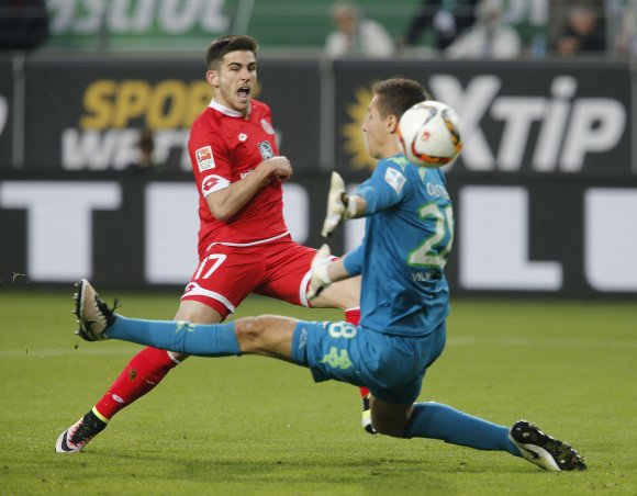 Fünf Minuten auf dem Platz, gelang Jairo der Ausgleich.