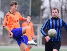 Ruben Grundei (l.) staubte zum Führungstreffer der TSG Bretzenheim 46 ab und eröffnete damit einen erstaunlich ertragreichen Auftritt beim TuS Altleiningen.