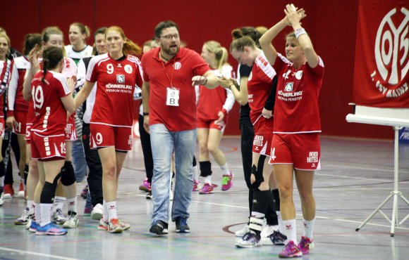 Jubel nach einem Heimspiel, das gab es bei der FSG Mainz 05/Budenheim in diesem Jahr erst zwei Mal. Nach der Niederlage in Trier darf aber selbst der dritte Tabellenplatz der SG H2Ku Herrenberg nicht schrecken.