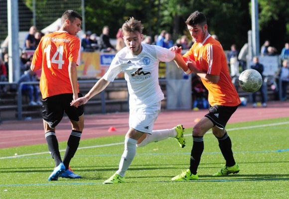 Drei Punkte peilt der SV Gonsenheim (Mitte: Maxim Bujnov) am Sonntag gegen Borussia Neunkirchen an.