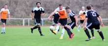Matchwinner im Verfolgerduell: der Saulheimer Simon Schmitt (M., hier im Hinrundenspiel gegen Nibelungen Worms).