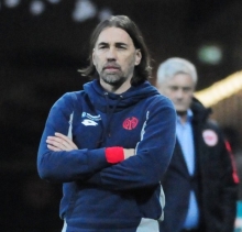 In der Hinrunde stand Armin Veh im Schatten von Martin Schmidt. Inzwischen ist Veh bei der Eintracht Geschichte, Schmidt hingegen kämpft mit den 05ern ums internationale Geschäft.