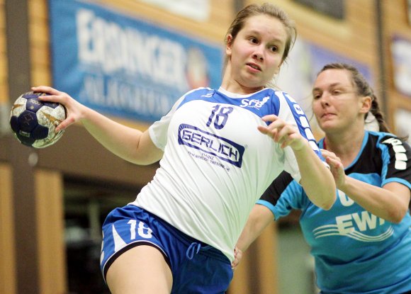 Katharina Lennartz war eine von vier B-Jugendspielerinnen, einen Tag nach dem Erfolg im DM-Gruppenspiel in Oldenburg schon wieder am Start war und mit dem Rheinhessenligateam einen schönen Abschlusserfolg feierte.