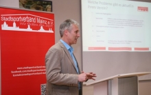 Der neue Vorstand des Stadtsportverbandes um Alexander Reinemann hat sich in seinem ersten Amtjahr vor allem um eine Kontaktaufnahme mit den Mitgliedsvereinen und den Aufbau eines konstruktiven Verhältnisses zur Stadtverwaltung bemüht. Reinemann stellte bei der Jahreshauptversammlung zudem die Auswertung einer Vereinsbefragung vor.