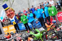 Günter Beck (3.v.l, mit Schwellkopp, seinem Büroleiter Andreas Drubba, OB Michael Ebling, Moderator Klaus Hafner und Sportamtleiter Dieter Ebert) hätte hinterher gerne noch Party gemacht.