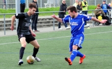 Karim Hadri (l.) hat in Mombach verlängert. Jetzt geht es darum, den Verbleib in der Verbandsliga zu sichern.