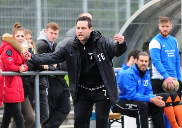 Erwartet zum Saisonabschluss mehr Leidenschaft: Fortuna-Trainer Thomas Eberhardt.