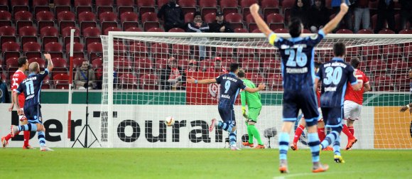 Vorige Saison war für die 05er in der zweiten Pokalrunde Schluss. In der Coface-Arena unterlag der Bundesligist dem damaligen Zweitliga-Schlusslicht TSV 1860 München mit 1:2.