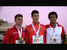 Manuel Wagner hat's geschafft, die Goldmedaille baumelt vor seiner Brust. Der Mainzer Zehnkämpfer gewann den Titel bei der U-18-EM vor dem Belgier Jorg Vanlierde (l.) und dem Österreicher Leon Okafor...