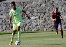 Zwei Dutzend in Mainz und einer in Italien: Aaron Seydel, der beim Punktspieldebüt der U23 gegen den FSV Zwickau die Wende eingeleitet hatte, durfte seine Trainingswoche unter Martin Schmidt verbringen. Ganz ausgeschlossen ist sein Einstz bei der U23 in Paderborn dennoch nicht.