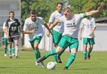 Der Zornheimer Kapitän Ulli Henss und seine Mannschaft scheiterten wie im Vorjahr mit dem Versuch, den Saisonauftakt in der Bezirksliga auf eigenem Platz positiv zu gestalten.