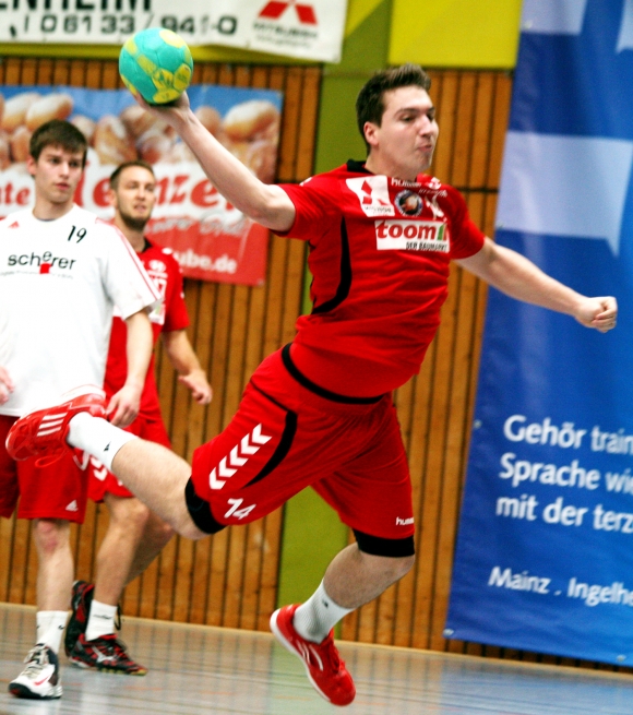 Die Nachwuchsspieler Kevin Schäffer und Max Wrede bekamen beim Saisonausklang längere Einsatzzeiten...