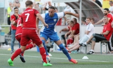 Im Pokal wird Vladimir Borovskij (r.) in dieser Saison nicht mehr spielen. Der Angreifer schied mit Fortuna Mombach gegen Hassia Bingen aus.