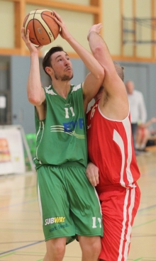 Pascal Ploch, hier noch im Trikot der DJK Nieder-Olm, ist der einzige echte Neuzugang des ASC-Regionalligakaders.
