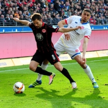 Demnächst mit Schutzmaske: Leon Balogun (r.).