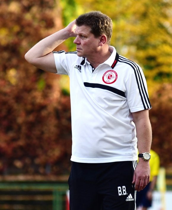 Bert Baltes vierte Saison bei der SVW Mainz ließ sich schon in der Vorbereitung nicht gut an. Die Ausfallliste unter den Routiniers ist lang, die Neuzugänge konnten bisher nicht weiterhelfen.
