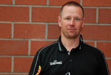 Geht in seine vierte Saison bei der DJK Nieder-Olm: Trainer Uwe Seiffert.