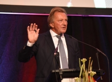 Ehrenwort: Harald Strutz will Ehrenamtler bleiben.