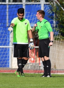 Kann nicht nur Bälle fangen, sondern auch Tore köpfen: Keeper Murat Acar rettete dem FSV Saulheim einen Punkt.