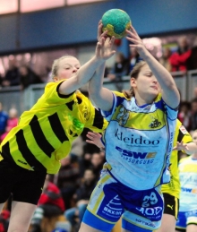Michelle Chwalek beim jüngsten Gastspiel des BVB II in Bretzenheim. Im Drittligaduell der Aufstiegssaison 2014/15 siegten die Mainzerinnen mit 34:24 