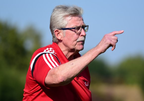 Ist von einem Sieg seiner Mannschaft am Sonntag überzeugt: Türkgücü-Trainer Gerd Jennewein.