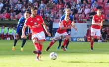 Den Elfmeter, den er selbst herausgeholt hatte, verwandelte Yunus Malli zum 2:0...