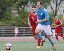 Stürmer Amir Hodzic und sein SV Italclub möchten sich gegen den TSV Gau-Odernheim durchsetzen, um sich wieder dessen zweitem Tabellenplatz zu nähern.