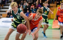 Das erste Derby rheinhessische Derby in der JBBL-Geschichte entschieden Janek Schallert (l.) und die DJK Nieder-Olm am vorigen Sonntag bei der SG Rheinhessen (r. Ben Karbe) für sich. An diesem Wochenende empfängt die DJK den Nürnberger Nachwuchs, die SG tritt in Würzburg an.