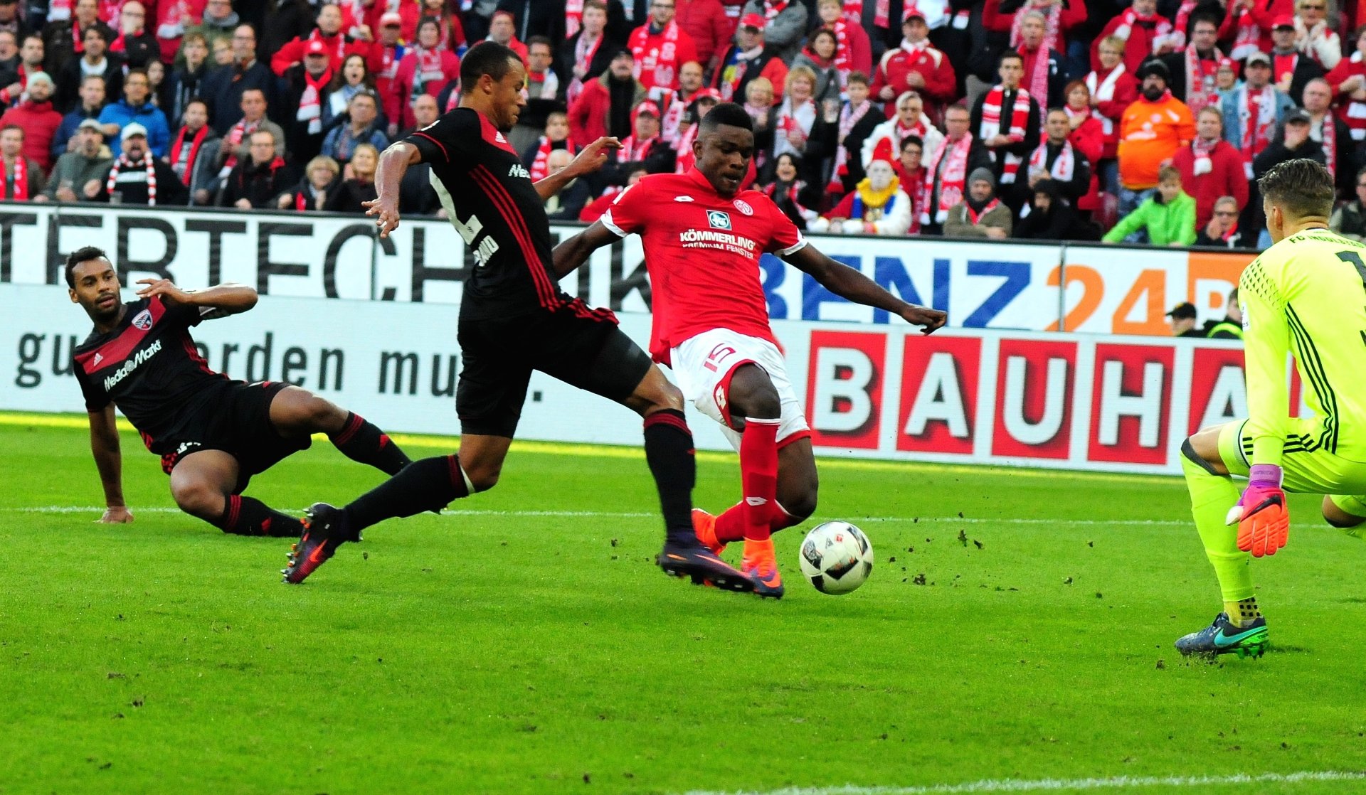 Jhon Cordoba hatte Pech im Abschluss, bereitete aber das 2:0 vor...