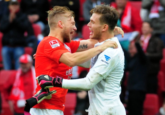 Freuen sich schon jetzt auf den 23. Juni: Dann beginnt auch für Johannes Geis und Loris Karius die Vorbereitung auf die neue Saison.