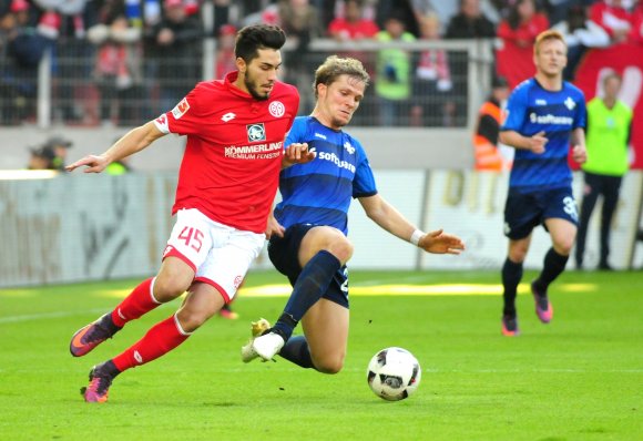 Fühlt sich in der Heimat wohl: Suat Serdar (l.).