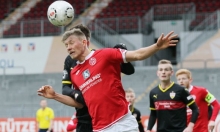 Wiedersehen mit dem Außenverteidiger: Tobias Schilk, hier im Februar im Heimspiel gegen den VfB Stuttgart II, steht seit dem Sommer beim Halleschen FC unter Vertrag.