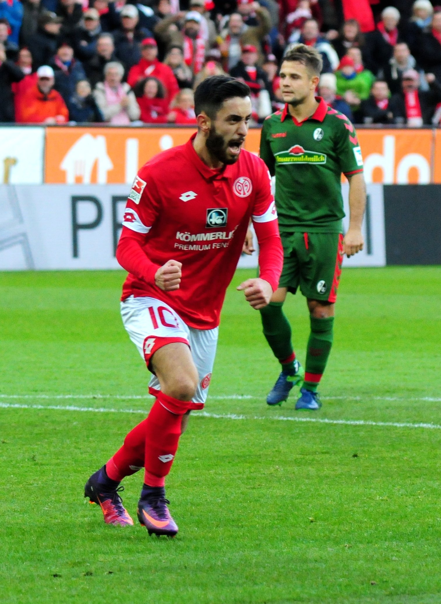 ...bevor er das 2:0 bejubeln durfte. Alleine...