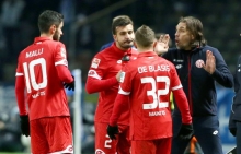 Trotz aller engagierten Anweisungen von Trainer Martin Schmidt reichte es nicht: Die 05er verloren in Berlin 1:2.