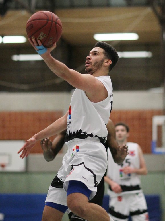 Jay Gahrs Aktionen am Brett waren sehenswert. In der Defensive aber verloren die Mainzer das Spiel.