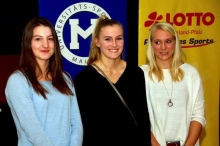 Künftig im Trikot des USC Mainz (v.l.): Siebenkämpferin Kristin Tuxford sowie die Speerwerferinnen Lena Bottlender und Desiree Schwarz.
