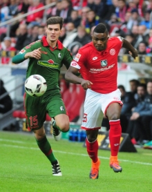 Wird am Samstag wieder stürmen: Jhon Cordoba (r.).