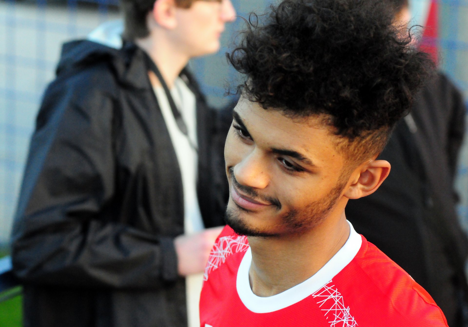 Der Tag war lange genug. Aaron Seydel und seine Mitspieler nahmen es gefasst zur Kenntnis, eine verkürzte Einheit absolvieren zu müssen…