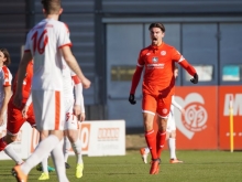 Maximilian Rossmann nutzte eine Flanke per Kopfball zur frühen Führung gegen RW Essen. So munter wie in der Anfangsphase ging es allerdings nicht immer zu beim Abschlusstest gegen den Regionalligisten.