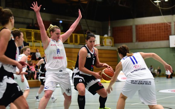 Mahnt mehr Leidenschaft an: Gergana Georgieva, mit 16 Punkten und 17 Rebounds beste ASC-Akteurin.