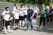 Bert Balte steht mit seiner Auswahlelf bereit, es dem aktuellen VfB-Team zu zeigen