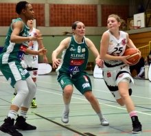 Die Jüngste gehörte zu den Auffälligsten: Marie Kleinert (r.) trat erfrischend respektlos und mutig auf. 